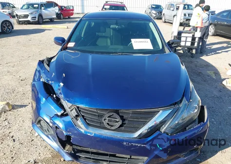 2017 Nissan Altima 2.5 Sr из США, поврежденный, VIN 1N4AL3AP3HC137586